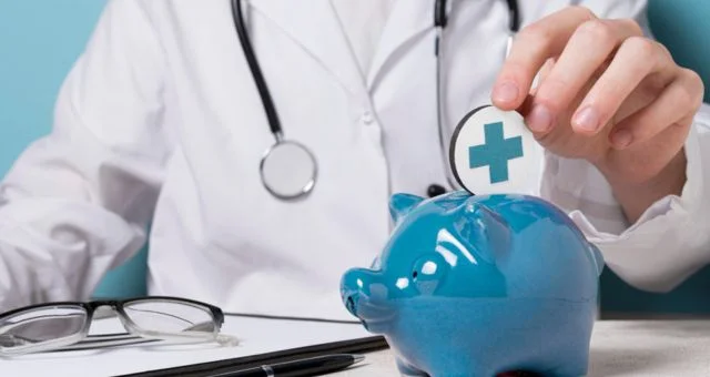 cómo preparar fondo emergencia médica para fin de año